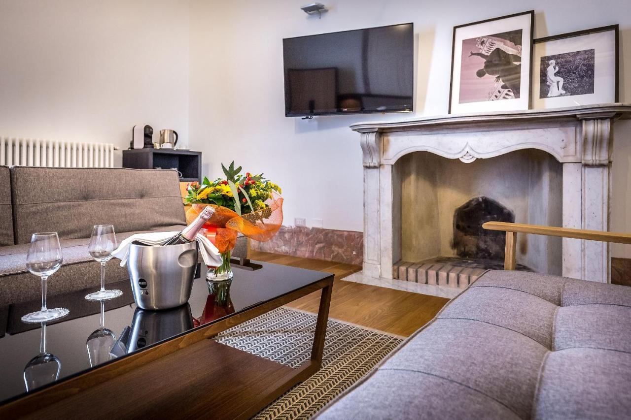 フィレンツェ レジデンツァ デポカ アル ヌメロ8 Bed & Breakfast エクステリア 写真